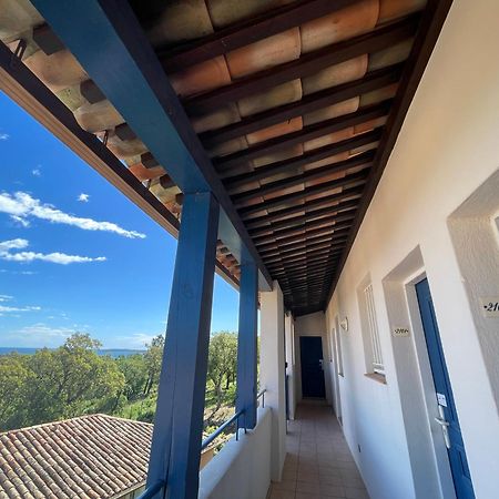 Charmant Appartement Village Restanques De Saint Tropez 格里莫 外观 照片