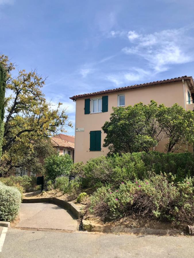 Charmant Appartement Village Restanques De Saint Tropez 格里莫 外观 照片