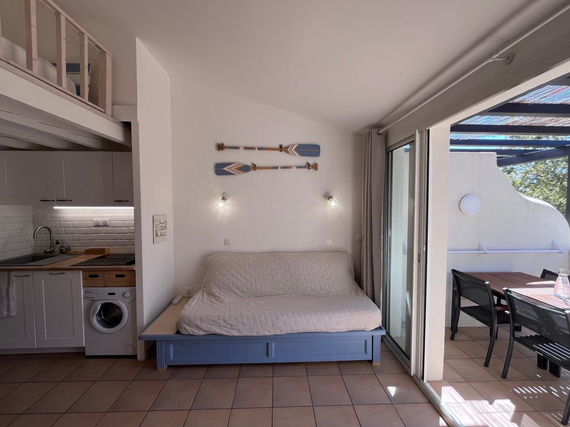 Charmant Appartement Village Restanques De Saint Tropez 格里莫 外观 照片